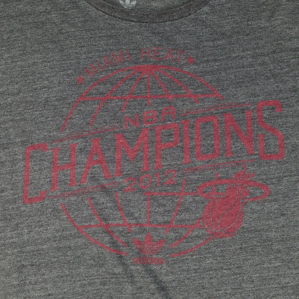 Miami Heat Shirt Mens XL Gray 2012 NBA Champions Basketball Adidas Thin Material